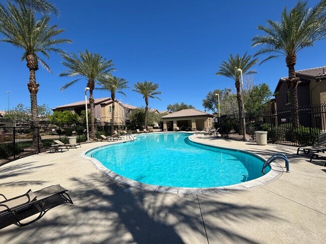 Photo - Beautiful 3Bed/2Bath/2Car Condo in Sky Pointe Community – Northwest Las Vegas! Unidad 2022