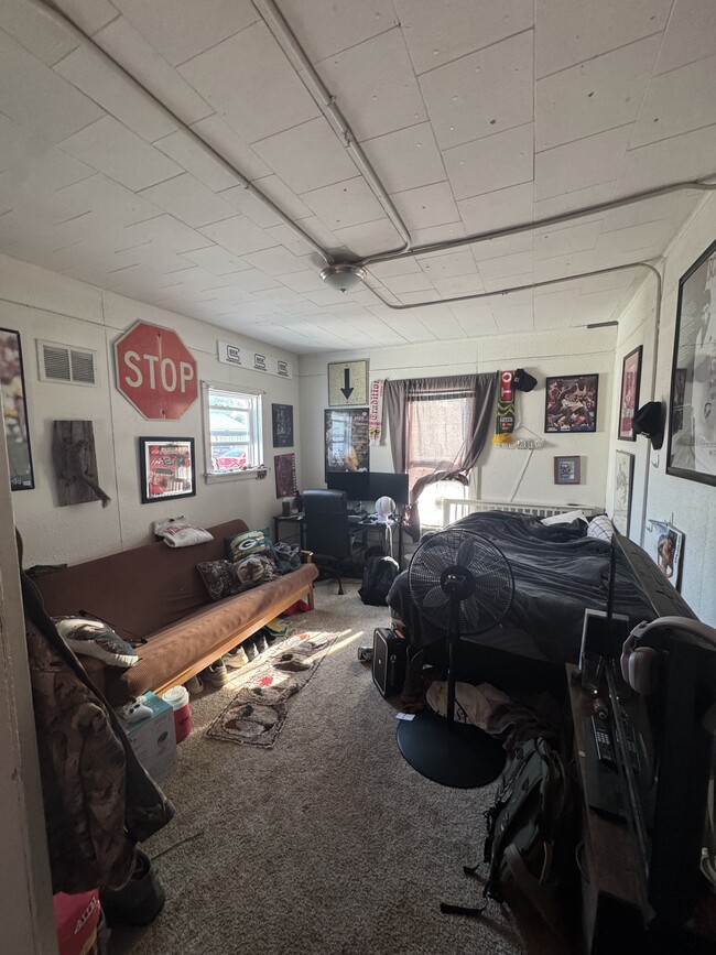 Photo - 915 La Crosse St