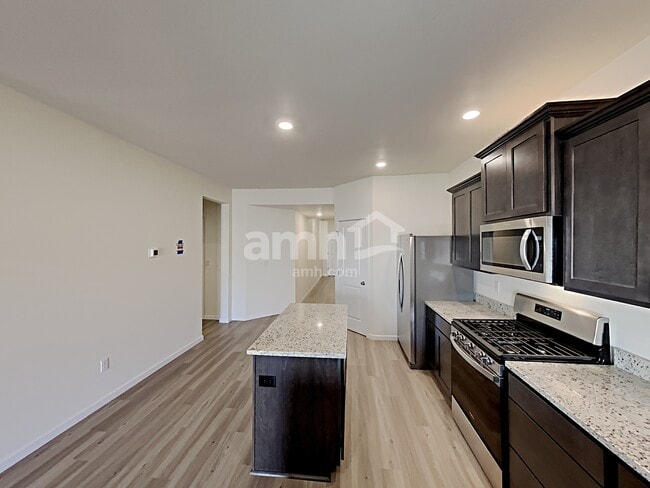 Photo - 1415 W 16th Ave