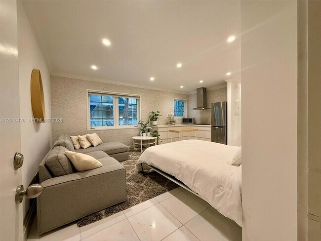 260 Euclid Ave Unit 24
