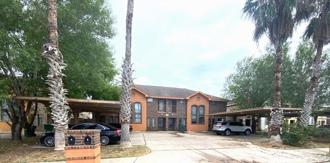 Building Photo - 1206 W Fig Ave Rental