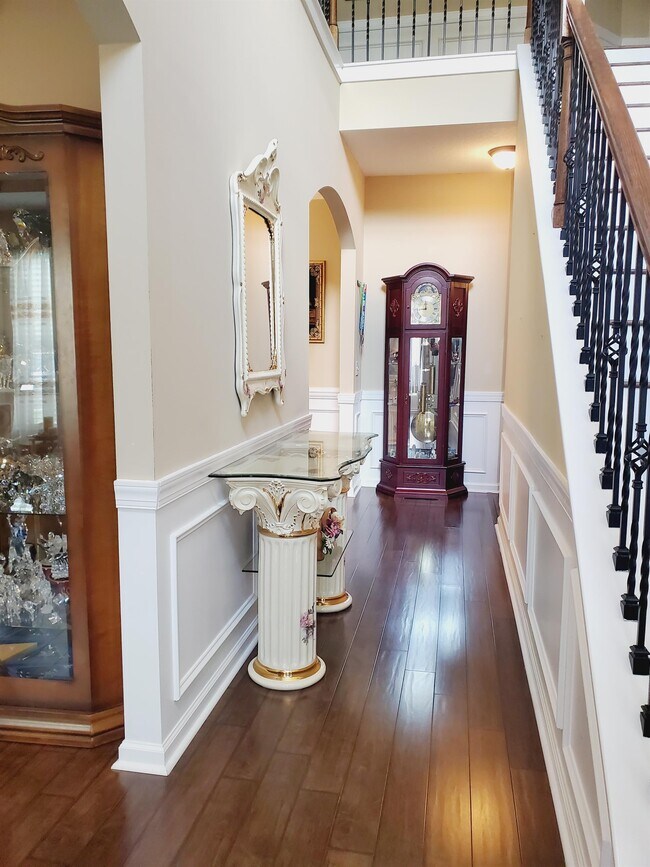 Photo - 908 Blane Ln