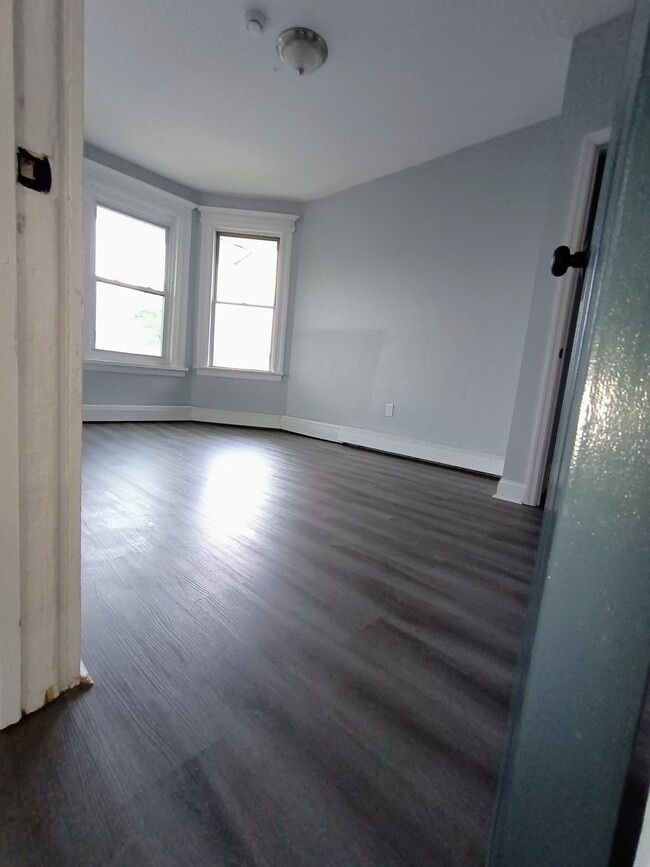 Photo - 169 Johnson Ave