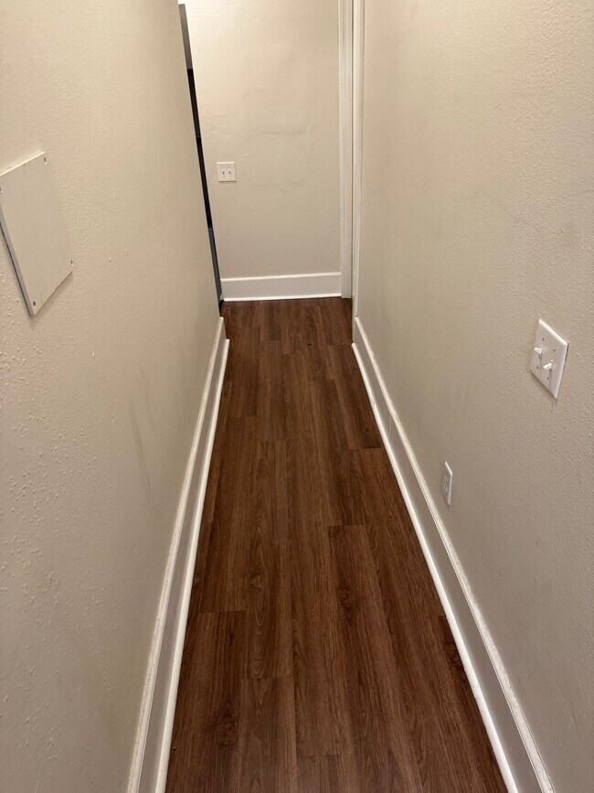 Photo - 1035 12th Ave SE Unit #1