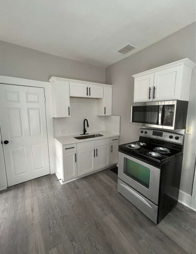 Photo - East Unit 1316 East St