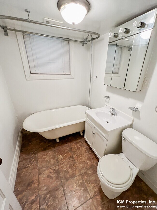 Photo - 3309 N Southport Ave Unit 3309-G