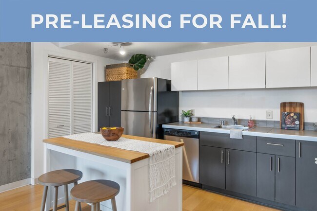 Photo - z-051425-Russell Hall