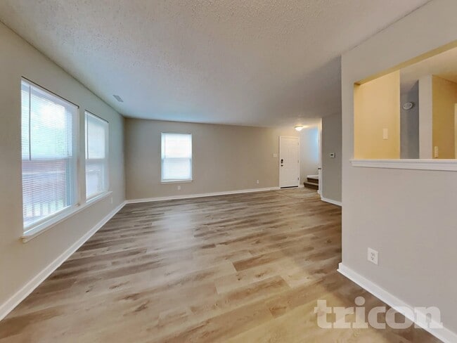 Photo - 10948 Sweetsen Rd