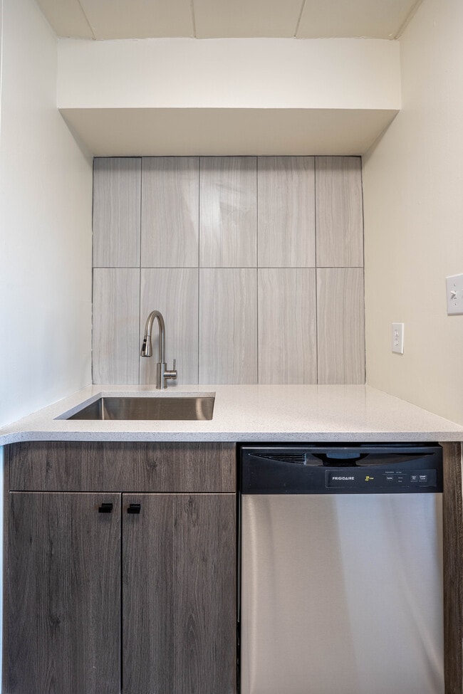 Montgomery Plaza Apartments