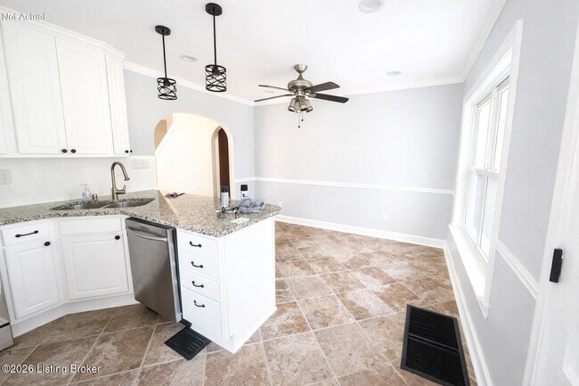 Photo - 3016 Carson Way