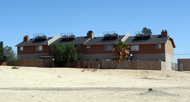 Photo - Desert Pines Apartments