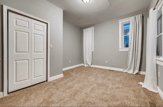 primer dormitorio - 2814 Montebello Ter Unidad Apt A