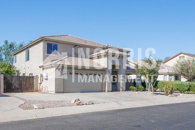 Photo - Beautiful Large Home w/A Pool
