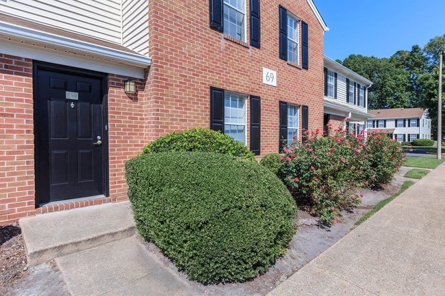 Hidenwood Apartments