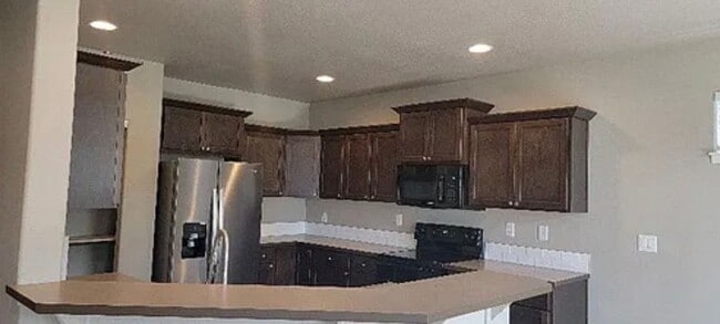 Photo - 544 SE Casting St