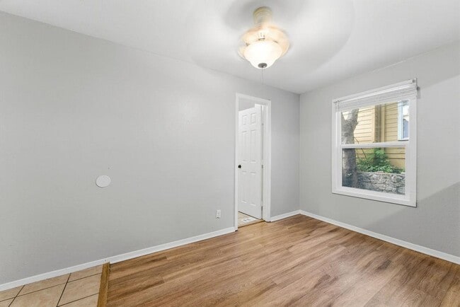 Photo - 2712 Whitis Ave