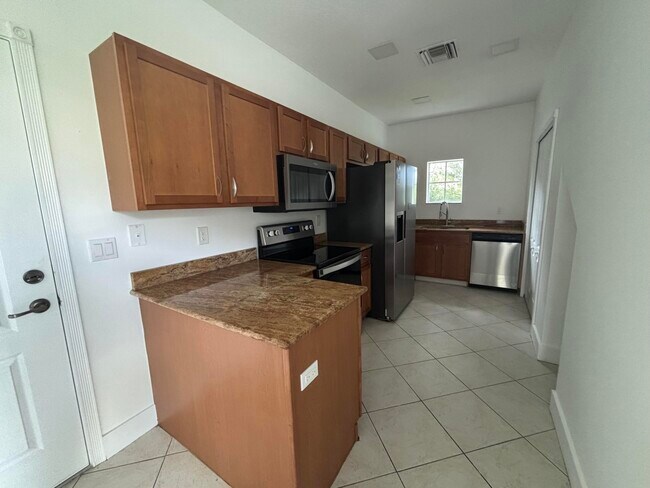 Photo - 2630 Creekside Dr