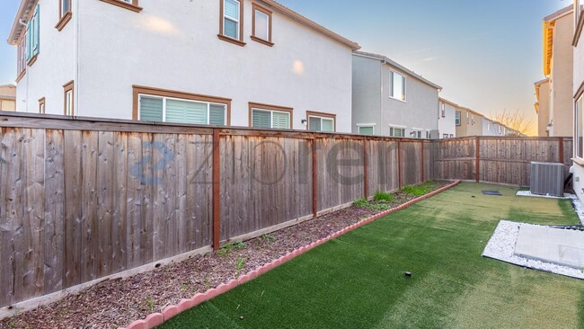 Photo - 3500 Nuestra Ave