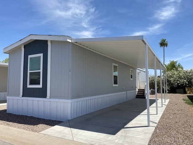 Photo - 2060 N Center St