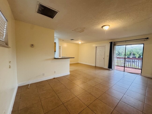 Photo - 7 Crossings Cir