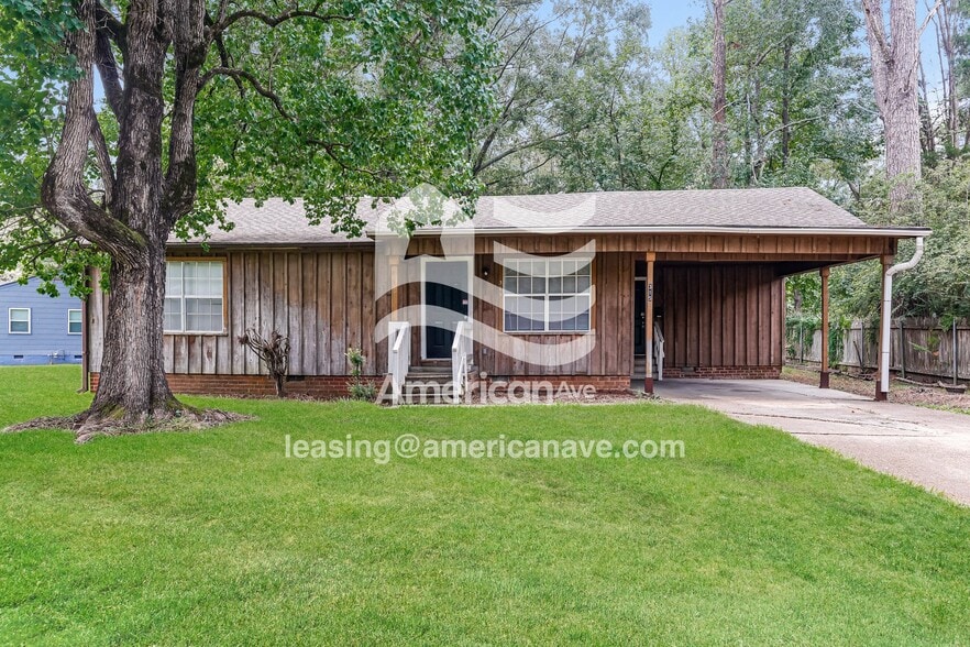 315 Iris Ave