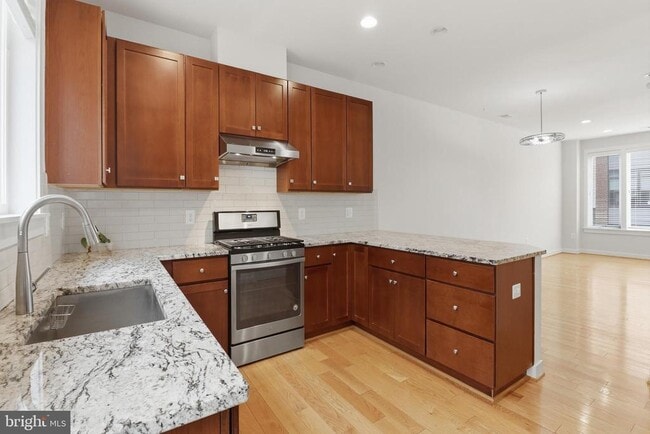 Photo - 16199 Columbus Ave