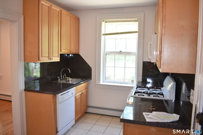 Photo - 151 Cold Spring St Unit B3