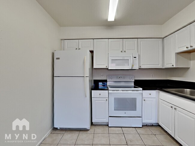 Photo - 2708 E Tierra Buena Ln Unit 1