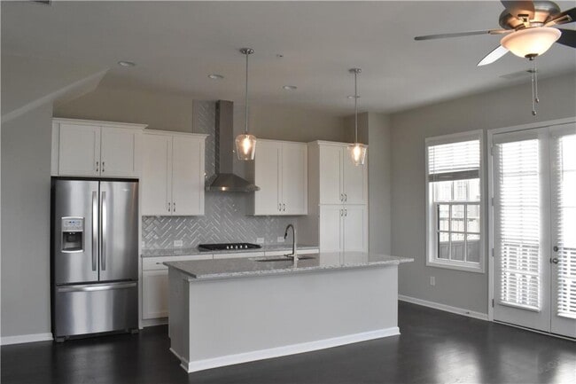 Photo - 225 Britten Pass