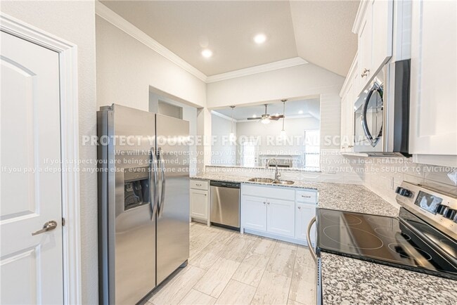Photo - 703 Quartzite Ave
