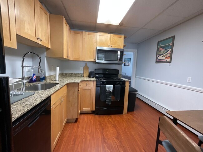 10 7th St Unit 1