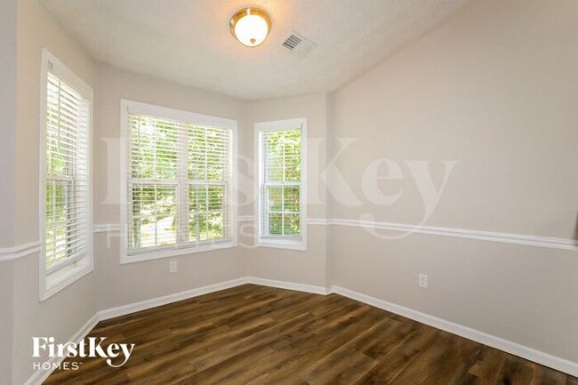 Photo - 189 Waters Edge Dr House