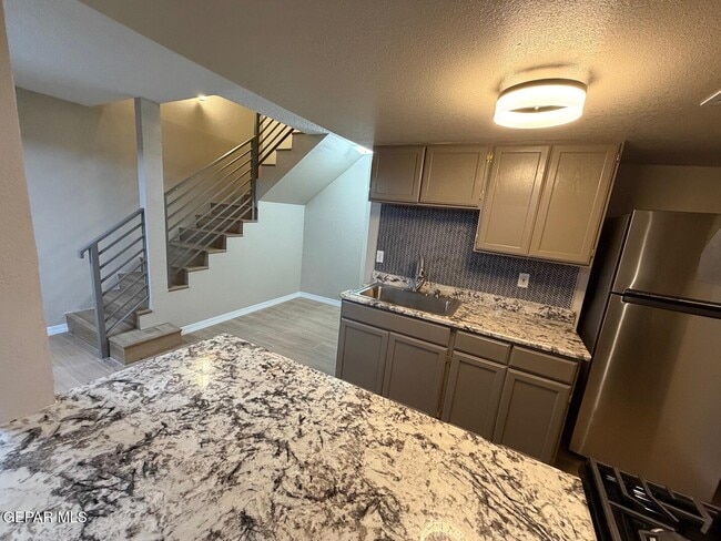 Photo - 3585 Waterspring Way