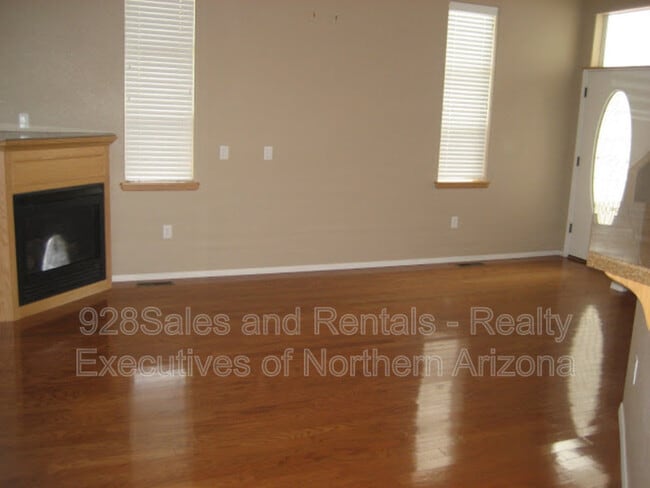 Photo - 4446 E Savannah Cir