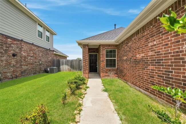 Building Photo - 7422 French Quarter Ct