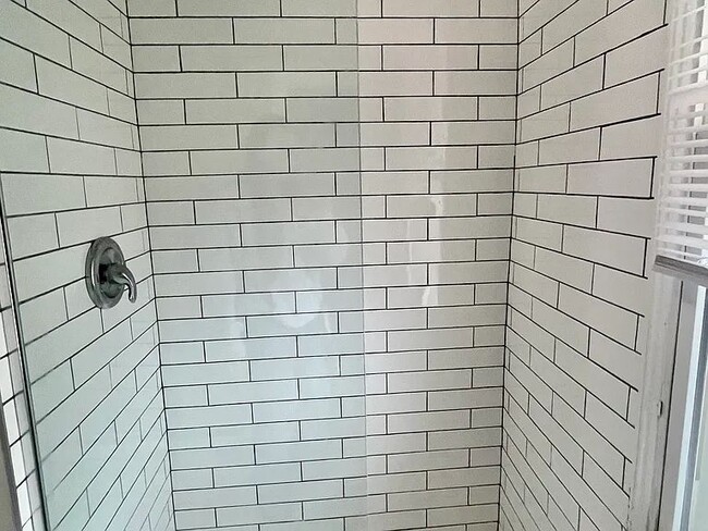 Photo - 84 Munson St Unit #2