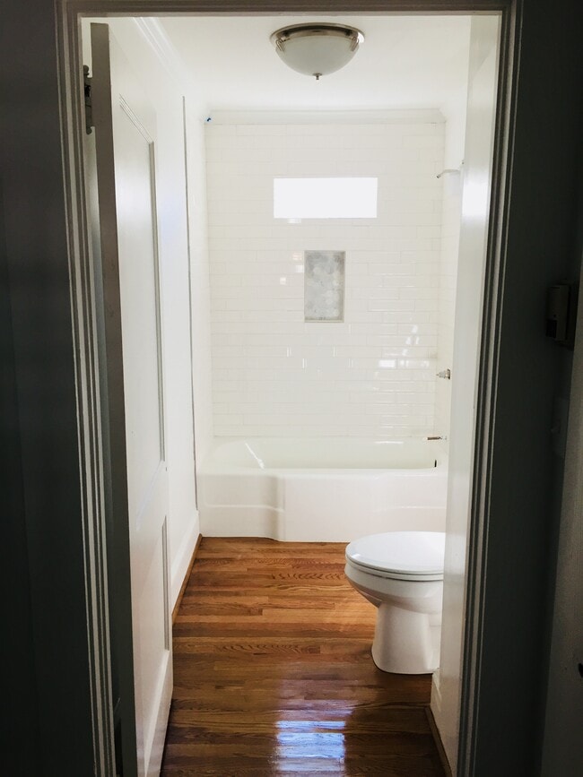 Photo - 883 Highland Ave NW