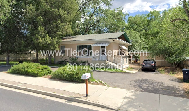 Building Photo - no deposit option available for qualified ... Rental