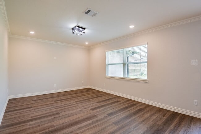 Photo - GORGEOUS 3 BEDROOM HOME LOCATED IN FORT WORTH, TEXAS!