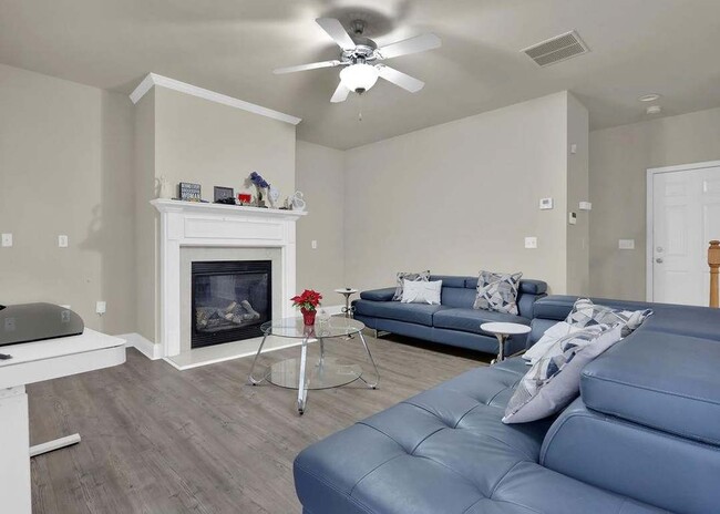 Photo - 1893 Thomas Pointe Trce