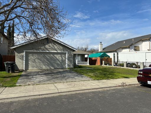 Modesto Cute 4 Bedroom 2 Bath Single Story... - Modesto Cute 4 Bedroom 2 Bath Single Story... House
