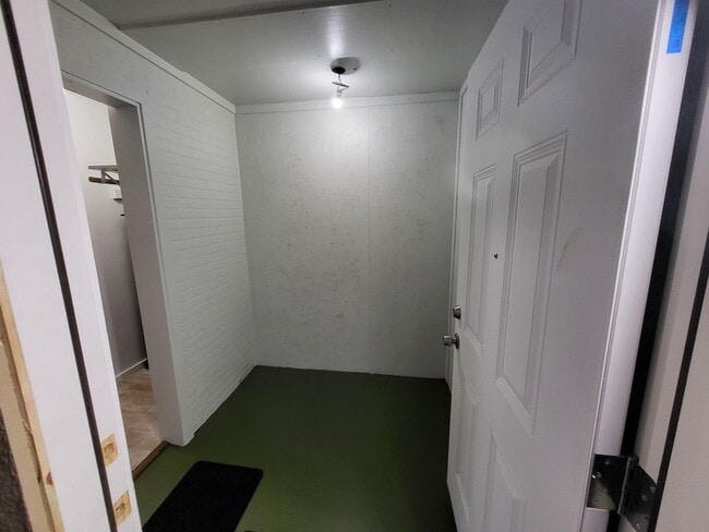 Photo - Garage Apartment