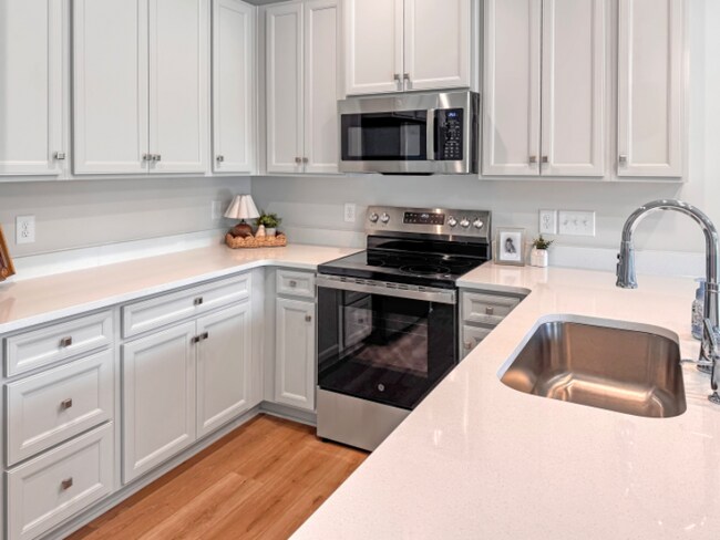 Photo - 171 Primrose Ln Townhome