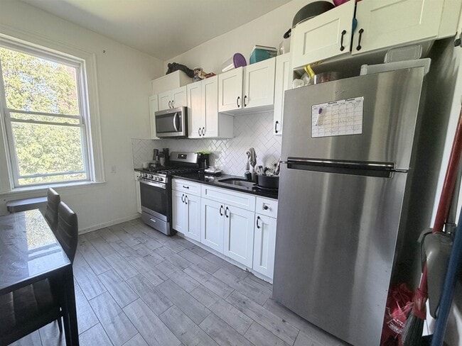 512 56th St Unit 2