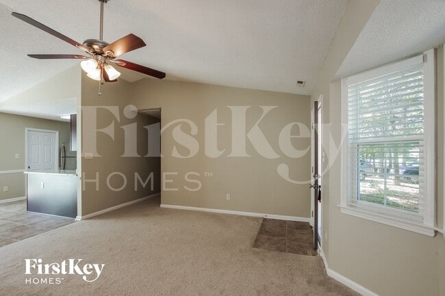 Photo - 3204 Faircroft Way