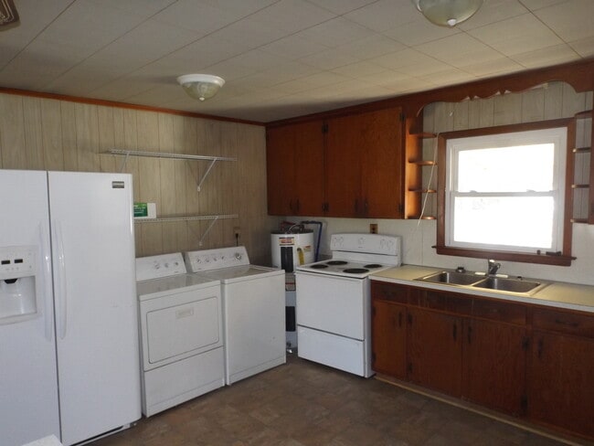 Photo - Great 2 Bedroom House in Dillsboro near the River $1400 available June 5th for year-long lease