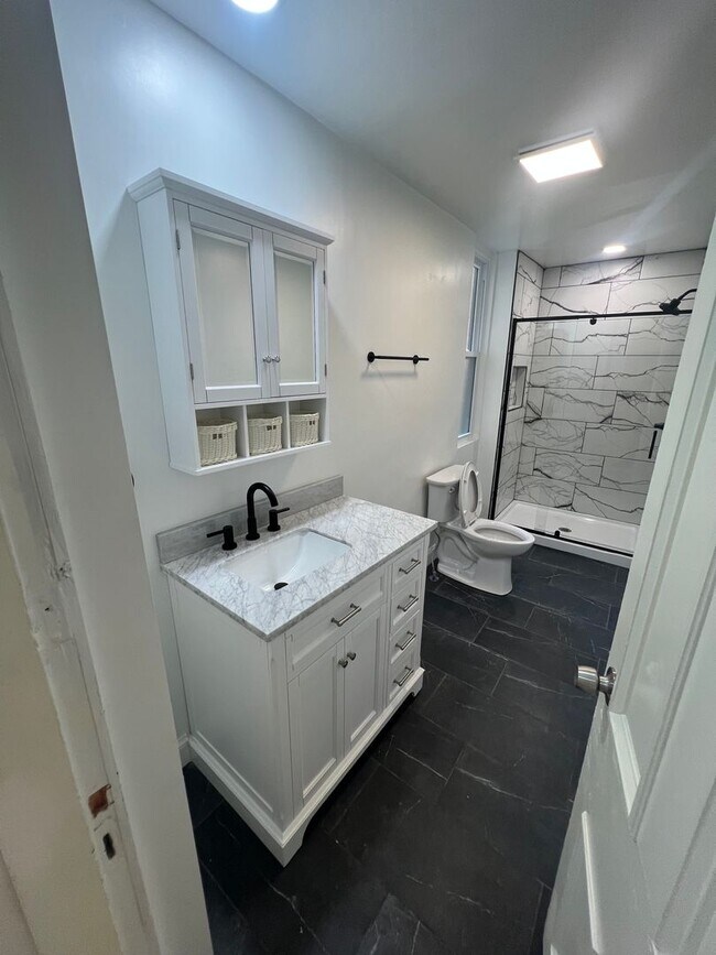 Photo - 234 Meyran Ave Unit 1st floor