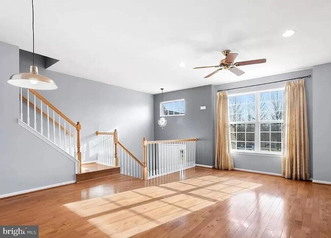 Photo - 112 Regents Ct