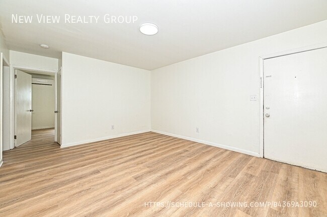 Photo - 260 Church St NE Unit 7