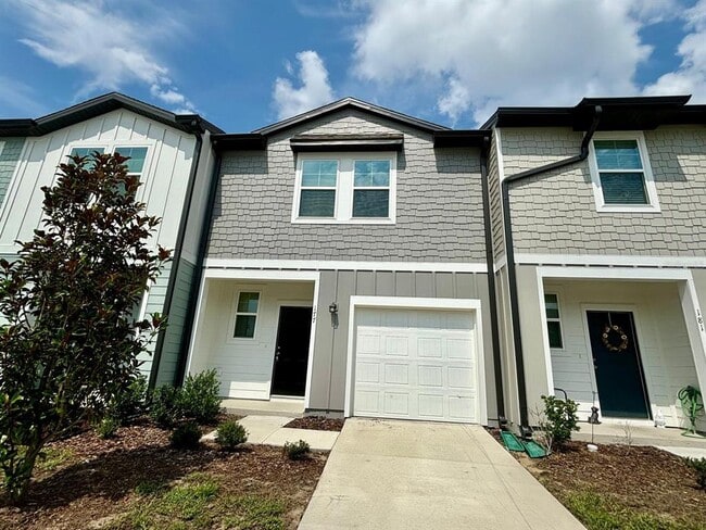 Photo - 177 Mandovi St